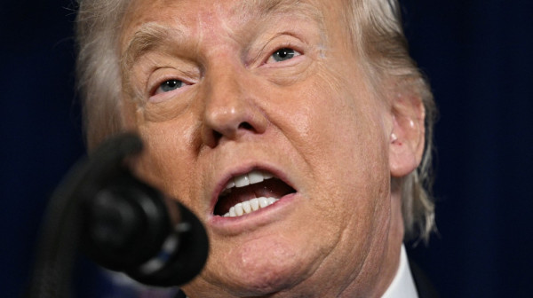 Tramp: SAD će preraditi i prodati do 50 miliona barela venecuelanske sirove nafte