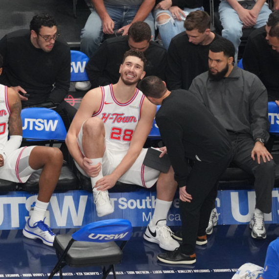 Veliki problem za Hjuston – povredio se "Bejbi Jokić"