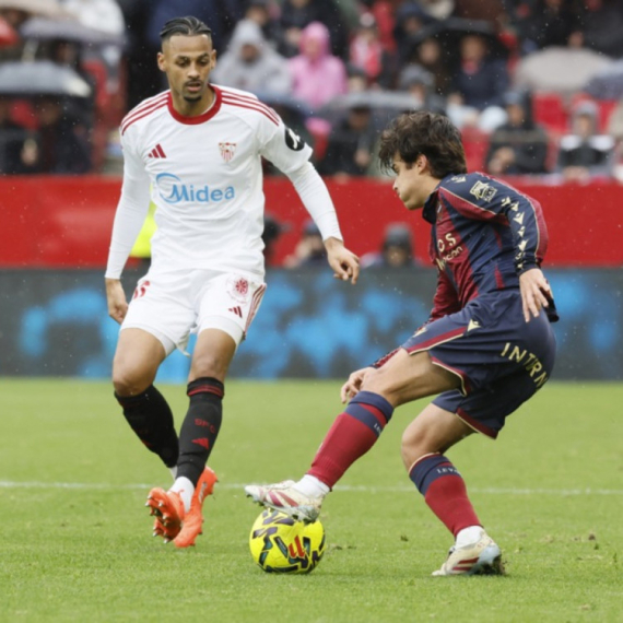 Levante "ubio" Sevilju