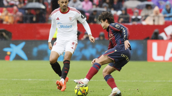 Levante "ubio" Sevilju