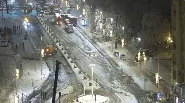 Trg Nikole Pašića otvoren za saobraćaj: Vozače čekaju promene