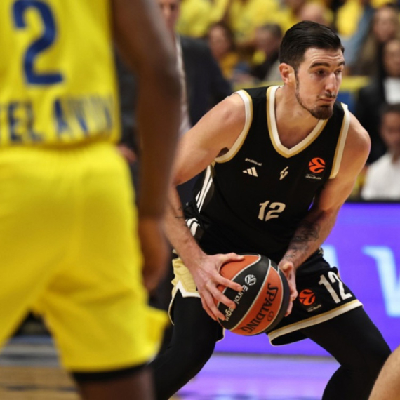 Zvanično: De Kolo u Feneru