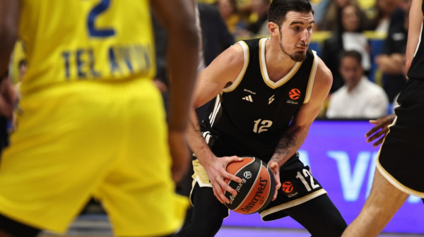 Zvanično: De Kolo u Feneru