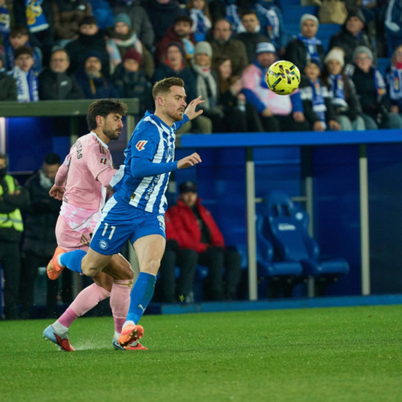 Bez Paunovića – dno