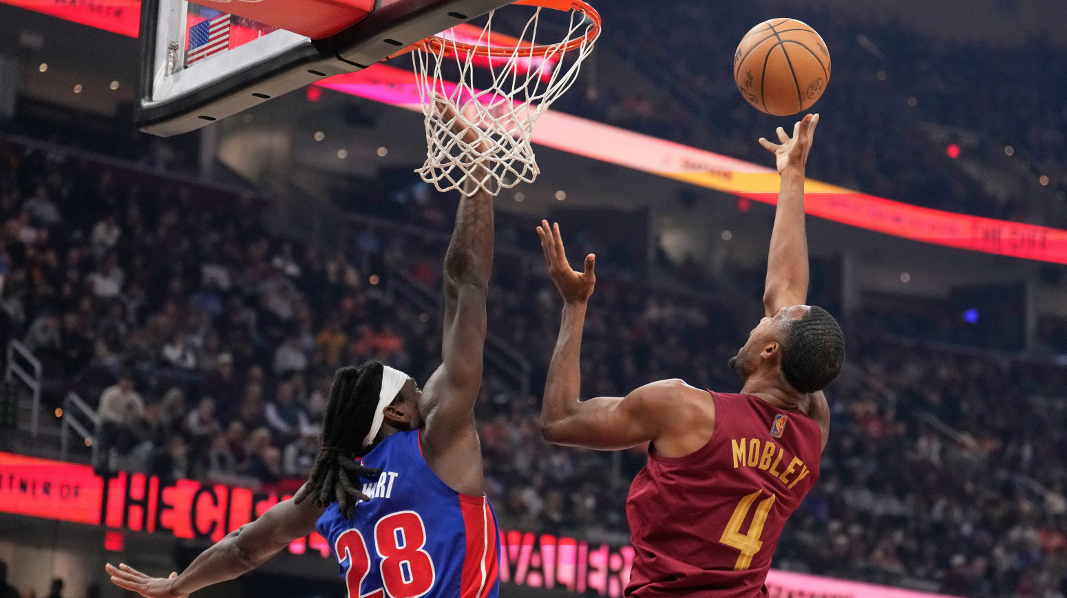 Oslabljeni Klivlend skupo prodao kožu – Detroit vlada Istokom