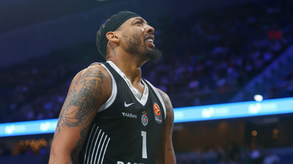 Saigrač iz Partizana se oprostio od Tajrika FOTO