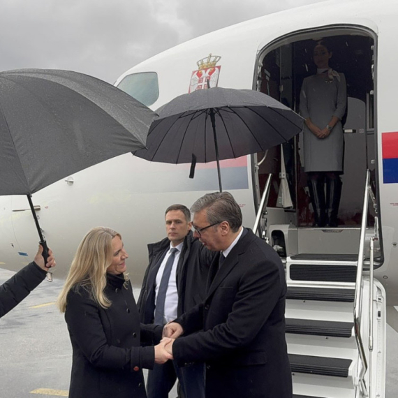 Vučić stigao u Mrkonjiće; Obišao Duhovni centar; U Mostaru srdačan susret za Željkom Cvijanović FOTO/VIDEO