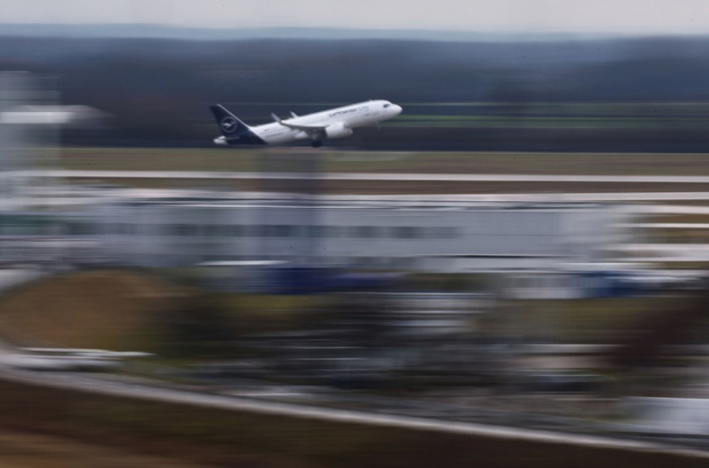 Starlink brzi internet stiže u avione: Putnici će imati brz internet tokom leta