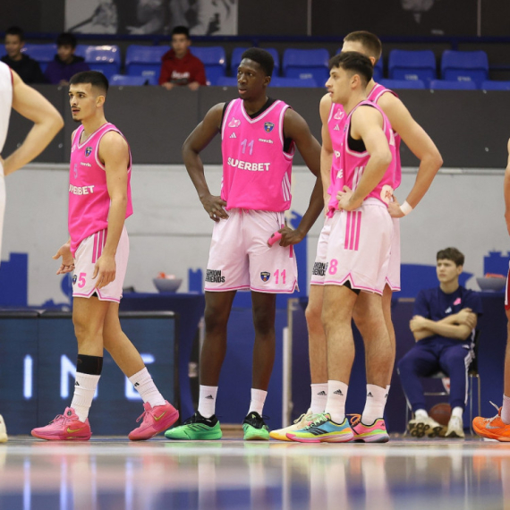 Mega posle preokreta srušila Beč