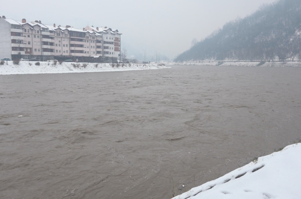 Drama na Drini: Proglašena vanredna odbrana od poplava