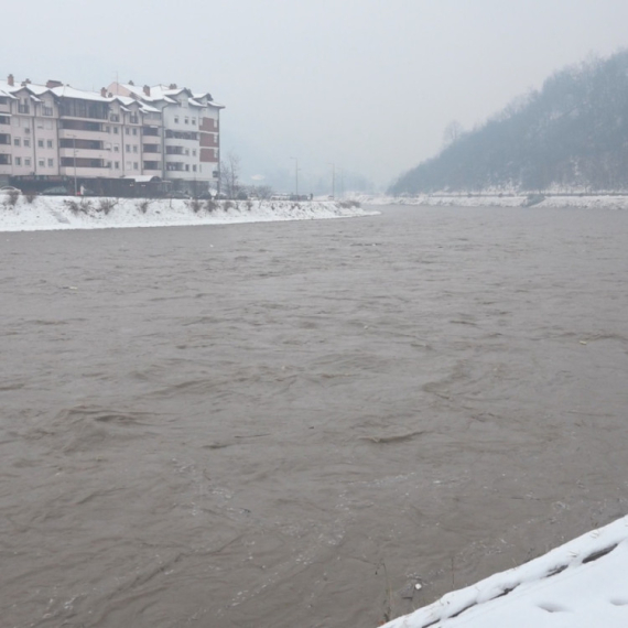 Drama na Drini: Proglašena vanredna odbrana od poplava