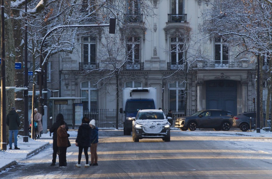 Ice wave sweeps across Europe; France counts dead due to icy conditions; Serbia keeps functioning