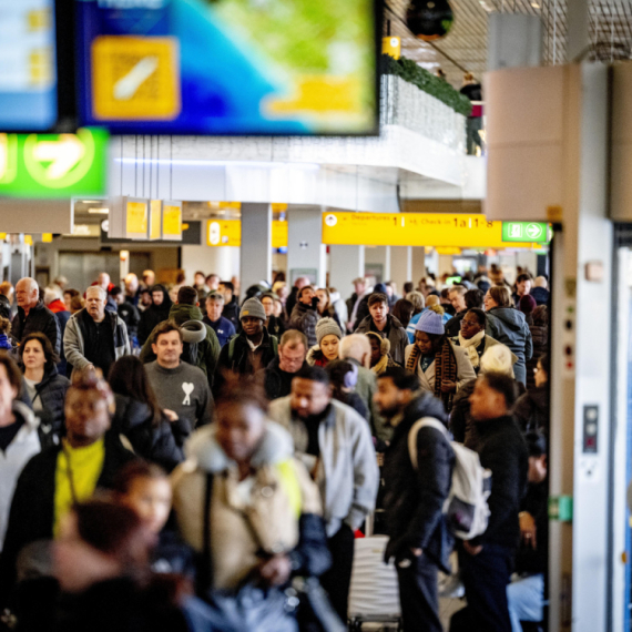 Haos za putnike u Amsterdamu: Letovi otkazani zbog oluje
