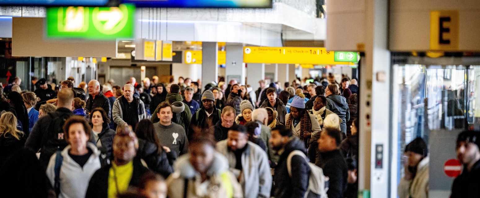 Haos za putnike u Amsterdamu: Letovi otkazani zbog oluje