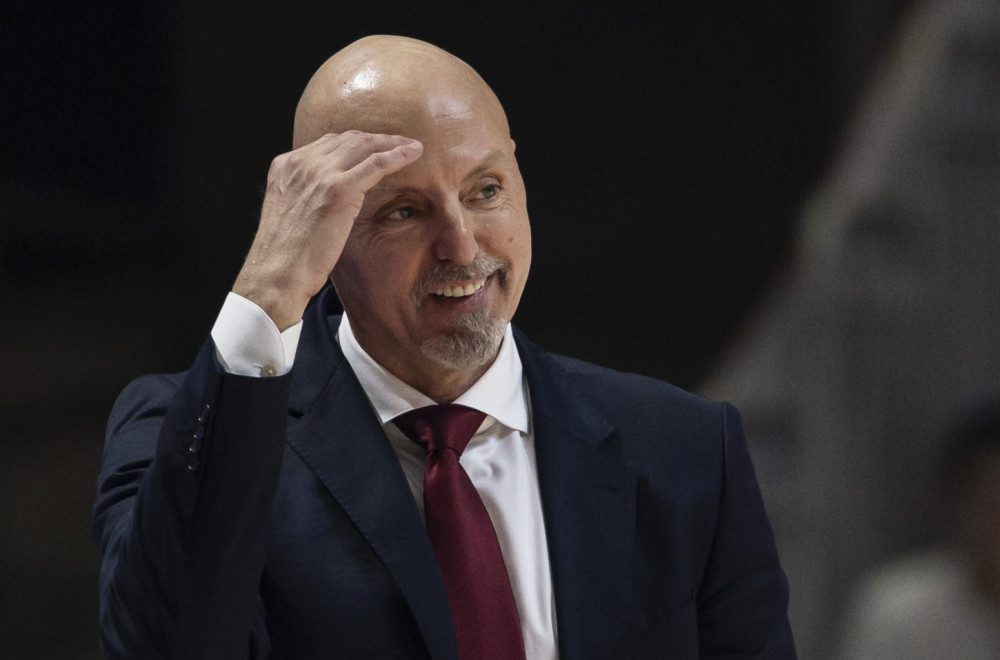 Bratski derbi u Pireju