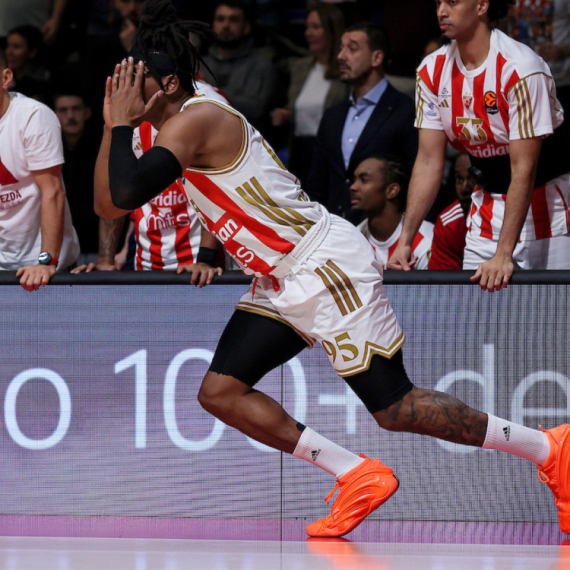 Moneke: "Ako kažem šta mislim, oduzeće mi celu mesečnu platu"