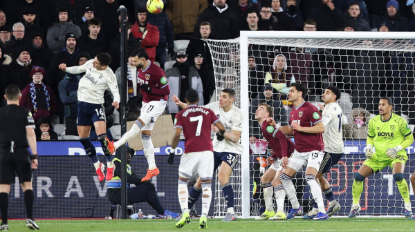 "Šumari" stavili Vest Hem u sve težu poziciju