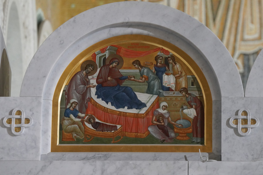 Počela proslava Božića u Srbiji: U Hramu Svetog Save se okupio veliki broj vernika VIDEO