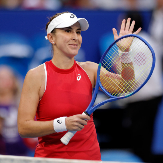 Švajcarska u polufinalu Junajted kupa