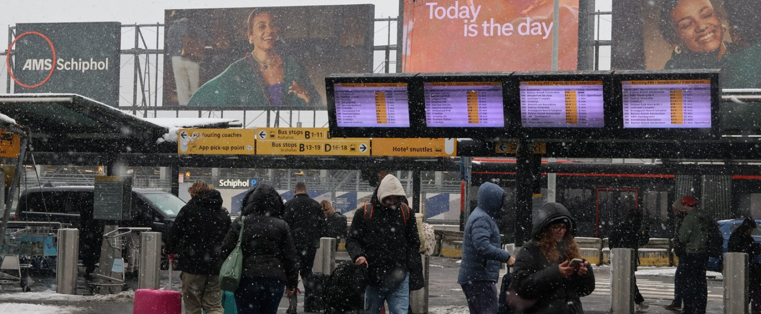 Evropa paralisana zbog snega: Masovno se otkazuju letovi, vozovi i trajekti