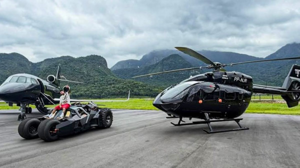 Nejmar prikazao deo voznog parka – vredi više od 50 miliona evra! VIDEO