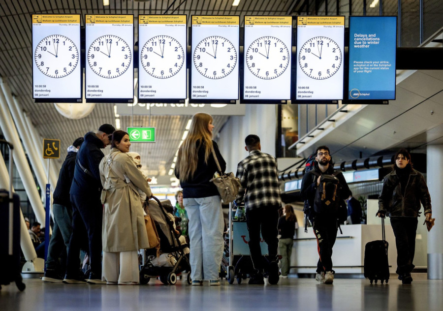 Najveći evropski aerodrom paralisan: Masovno otkazivanje letova FOTO