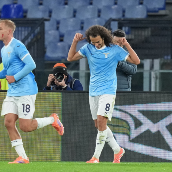 Fenerbahče ne odustaje od Genduzija