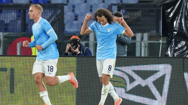 Fenerbahče ne odustaje od Genduzija