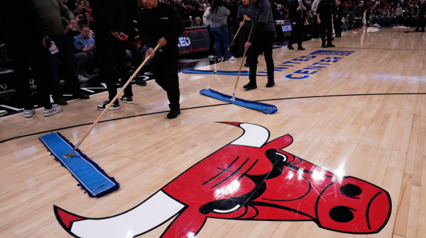 Haos u Čikagu: Ništa od duela Jovića i Vučevića