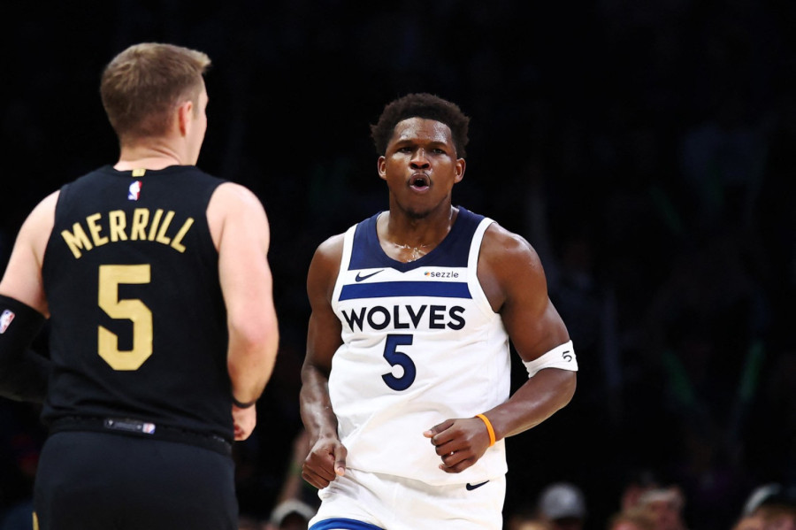 Kuva na Zapadu – sve oči uprte u Janisa