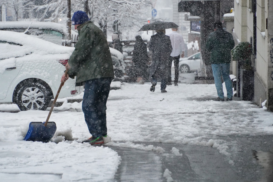 Poštujte mere: Niske temperature opasne po zdravlje FOTO