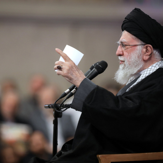 Tramp dobio odgovor, i sve se trese: "Nećete nas slomiti" VIDEO