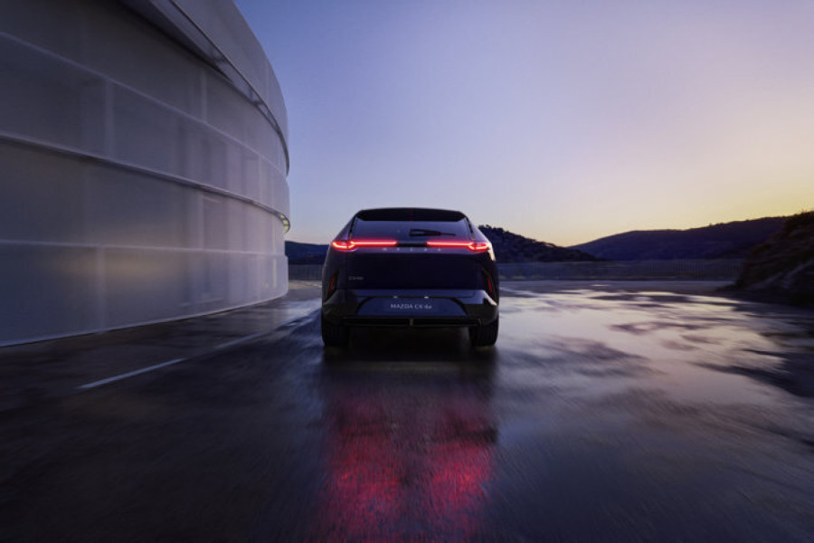 Mazda CX-6e: Novi električni SUV premijerno prikazan FOTO