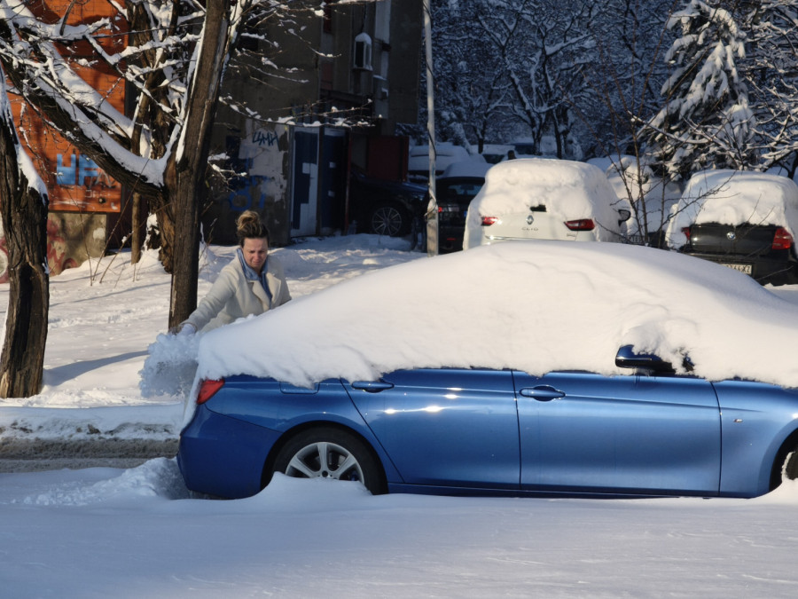 Prolećnih 20 stepeni, a onda sneg i debeli minus; Evo u kojim gradovima će zabeleti FOTO