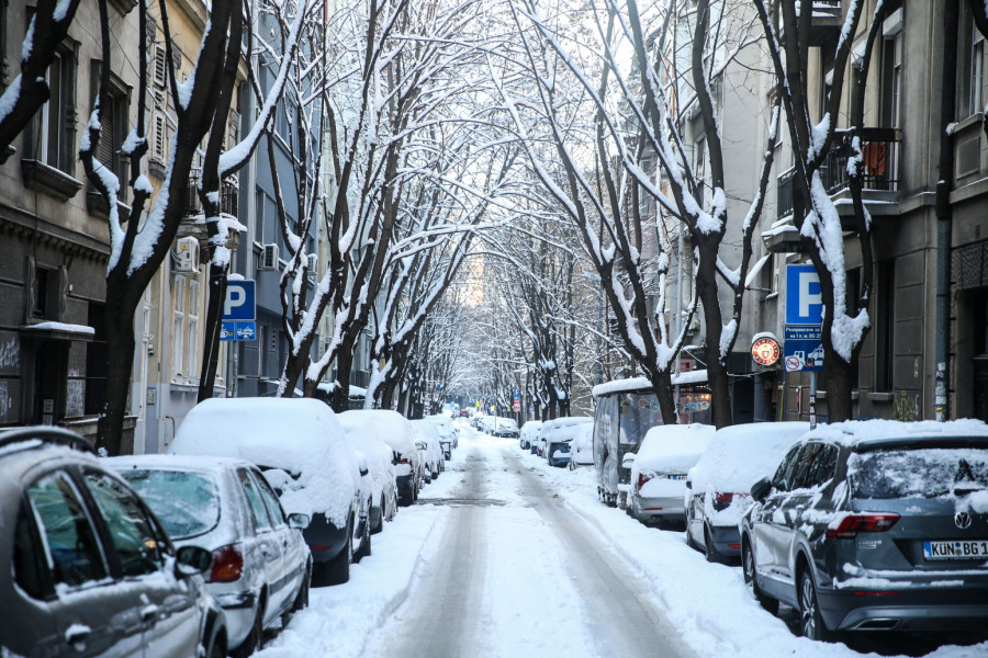 Zatišje pred buru: Sibirski anticiklon jurca ka Srbiji; Kolovozi će se lediti u sekundi; Evo šta nas čeka...