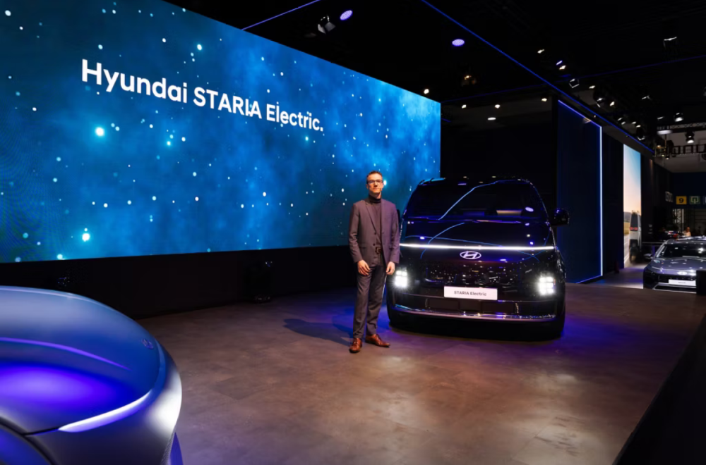 Hyundai u Briselu predstavio Staria Electric i najavio novi Ioniq 3