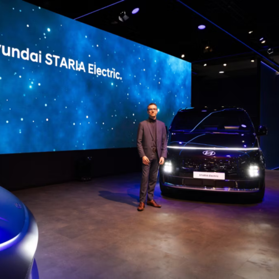 Hyundai u Briselu predstavio Staria Electric i najavio novi Ioniq 3