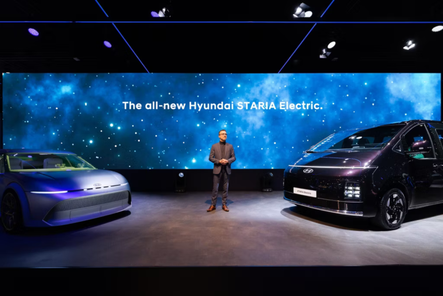 Hyundai u Briselu predstavio Staria Electric i najavio novi Ioniq 3