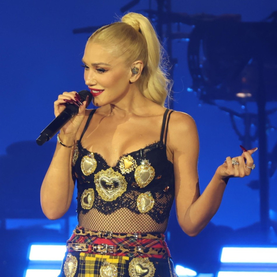 Još 90-ih su muškarci ludeli za njom, a i u 57. godini je neverovatno zgodna FOTO