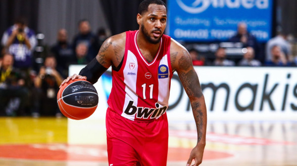 Crveno-beli oslabljeni za duel sa Partizanom – povredilo se NBA pojačanje Olimpijakosa