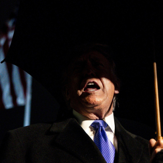 Jedan telefonski poziv je potpuno promenio situaciju; "Trampa je mogao da čuje samo on..."