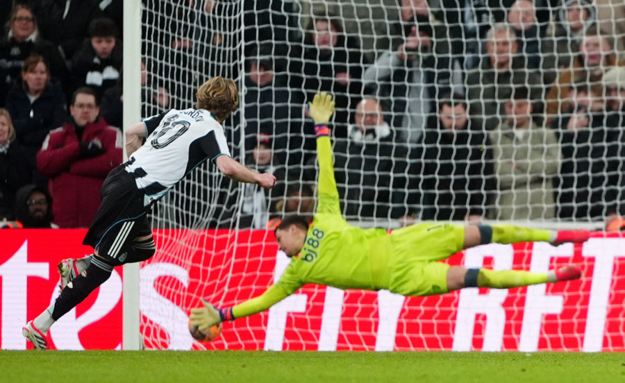 Petrović umalo junak najluđeg meča FA Kupa – šest golova, devet serija penala...