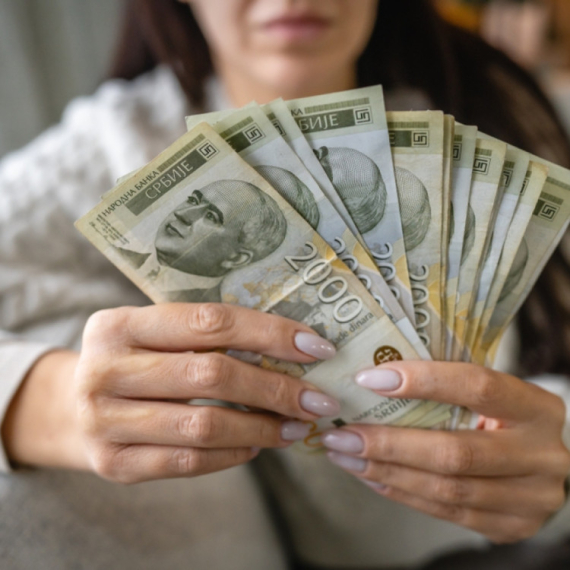 Srbija među zemljama sa najvećim rastom plata na svetu