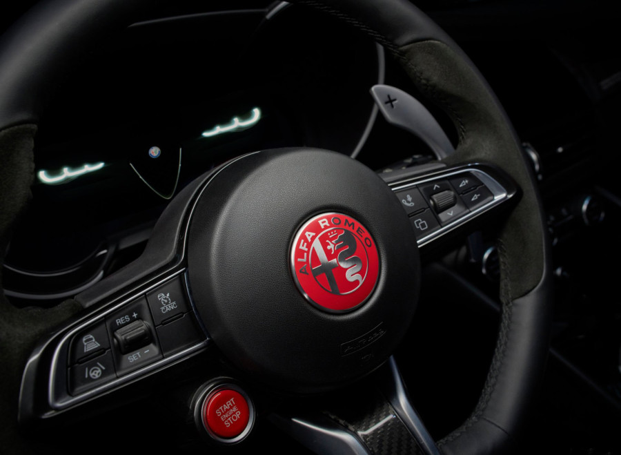 Kakva Alfa, strašna Alfa! Giulia Quadrifoglio Luna Rossa FOTO