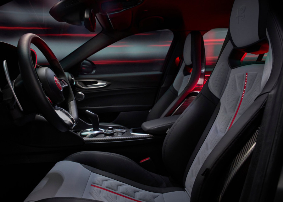 Kakva Alfa, strašna Alfa! Giulia Quadrifoglio Luna Rossa FOTO