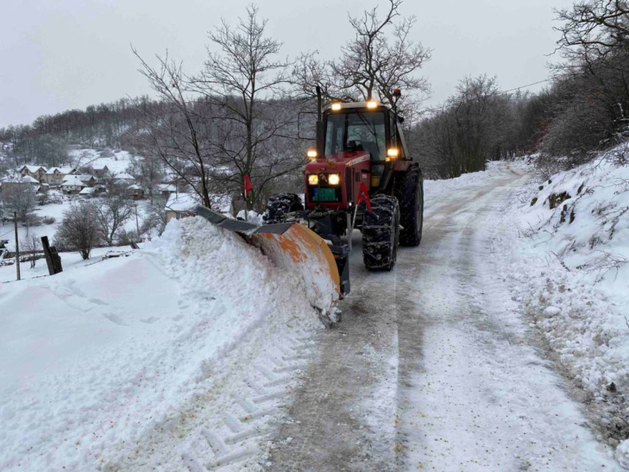 Svi imaju samo jedan cilj: Svi putevi na teritoriji grada Čačka prohodni FOTO