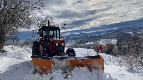 Svi imaju samo jedan cilj: Svi putevi na teritoriji grada Čačka prohodni FOTO
