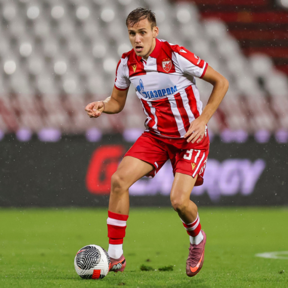 Ovusu debitovao, Lučić razigran – povrede brinu posle nove pobede Zvezde VIDEO