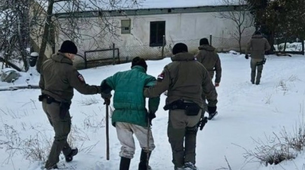 Policija spasila muškarca (82); Danima bio bez hrane i terapije FOTO