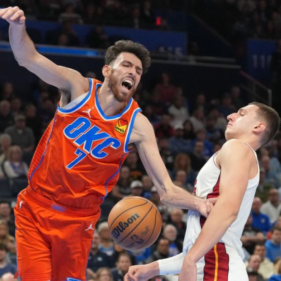 Jović nemoćan protiv šampiona, Tristan igrao "na kašičicu" VIDEO